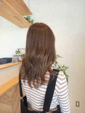 アグ ヘアー グローブ 金沢八日市店(Agu hair grove) ナチュラルハイライトで、透明感あり柔らかベージュ