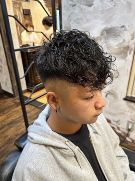 リノ カルバリ(Lino Calbari) calbariスタイル