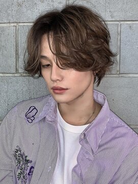 ユーフォリア 渋谷グランデ(Euphoria SHIBUYA GRANDE) 色っぽセンターパート　ナチュラルパーマ　ニュアンスパーマ