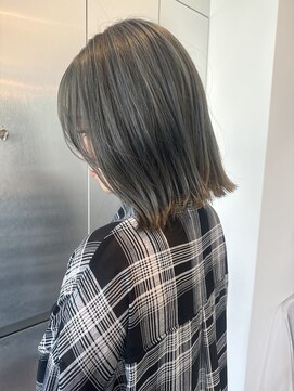 フィル 横浜(fil) 外ハネミディ_カーキグレージュ