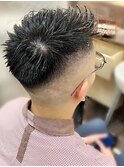ワイルドアップバングスキンフェードアイロンパーマ爽やか