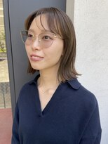 フェンヘアーアイス 中目黒(Fen.hair ici)&nbsp;大人可愛いブリーチなしオリーブベージュ伸ばしかけ外ハネミディ