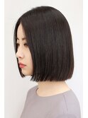 透明感カラー×パッツンストレートボブ