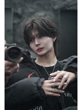 ケイ(K) シースルーフェザーショート