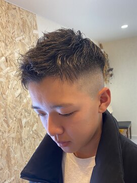 コギト(COGITO) フェードカット爽やかアップバング