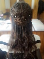 エクステンション クーチャー(Extention Cu'cha) ウエーブ巻き ハーフアップお花