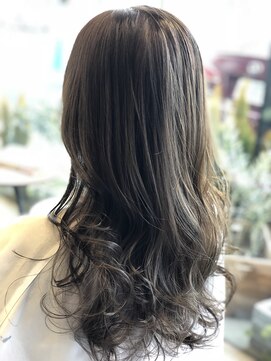 シエル(Ciel by Natural) ハイライト×グレージュ×アディクシーカラー