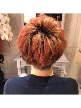 カラリア(COLORIA) ツーブロック×刈り上げマッシュ