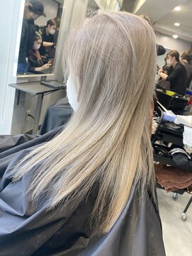 オリ(‘Oli) ホワイトベージュ