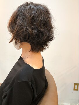 オープンジョー(Open Jaw) 重めBobとパーマ