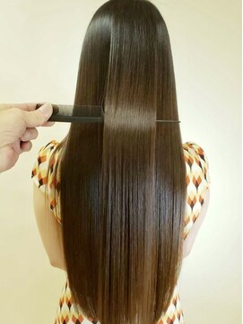 クオリア(Quaria) 【髪質改善スタイル】