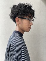 メンズサロン ブロック(Men's Salon bloc) 黒髪束感ツーブロックセンターパートツイストスパイラルパーマ