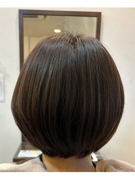 ヘアー グリーン(hair green) 40代50代60代丸みシルエットボブ/シンプル上品ボブ