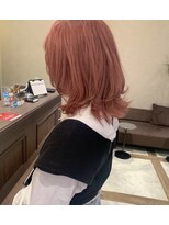 シャンドゥール 栄店(CHANDEUR)&nbsp;ペールピンクガーリー可愛いカジュアル外ハネウルフ風ミディ