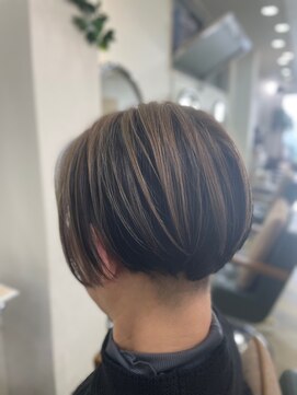 ビィーワンイースト(Be 1 EAST) ツーブロックカット