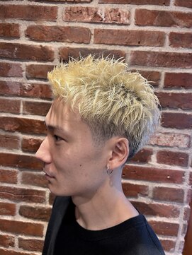 ローフェード/スパイキーショート<理容室>[メンズ/床屋/神田]