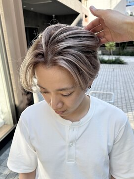 ヌエン 渋谷(NU/EN) 夏におすすめ！メンズコントラストバレイヤージュとホワイト