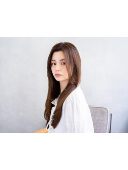 [新宿]ケラスターゼ取扱店★貴方の髪に最適なケアで指通りなめらかな艶髪へ