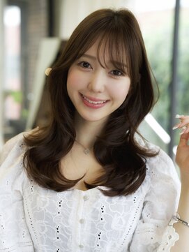 エインアンリー 明治神宮前(AIN.ANLY.) 前髪ふんわりミディアムレイヤースタイルエンドカラー