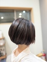 エオン(eon)&nbsp;前下がりボブハイライトカラー