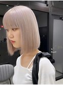 ホワイトヘア/ホワイトブロンド/ボブ