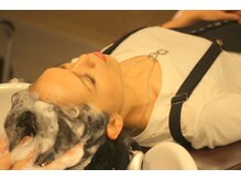 Q７　最近、頭皮のかゆみや髪のボリュームが気になります…