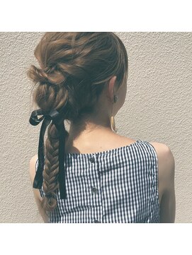 ザ シー 海老名(The C) [The C 岩崎]三つ編みルーズアレンジ◎