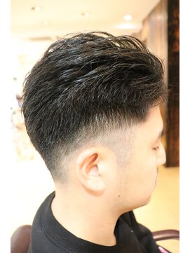 カズ 中津店(KAZU) オールバックフェードスタイル