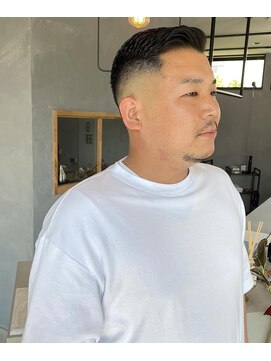 ルストヘアーワークス(LUST hair works) フェードカット