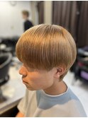ミルクティーベージュ　ダブルカラー　メンズカラー　ブリーチ