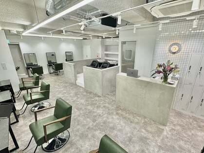 モニカ 原宿店(MONIQA)の写真