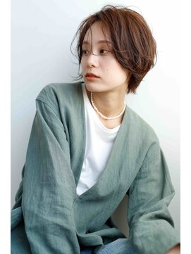 フィカ(Fika) ショートボブ　ハンサムショート　イメチェン