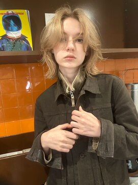 ノラキチジョウジ(NORA KICHIJOJI) ボブレイヤーカットミルクティーベージュハイライトカラー海外風