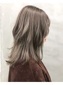 ミルクティーベージュグラデーションカラー切りっぱなしボブ