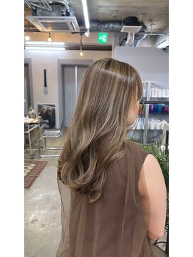 リラ バイ クオーレ(LIRA by CUORE) ～筋感たっぷりハイライト～