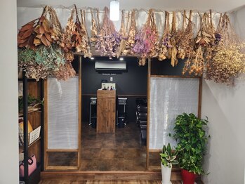 サンクスヘアー(Thanks hair)の写真/【頭皮の汚れもサッパリ☆】自分へのご褒美に☆リラックス・頭皮の汚れ　★クリームバス　￥5500(18:00～)