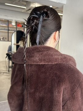 オモチャ 銀座(OMOCHA) モードな編みおろしアレンジ