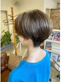 50代　ショートボブ　白髪ぼかし