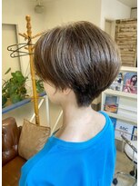 ヘアアンドメイクフリッシュ(HAIR&MAKE FRISCH)&nbsp;50代　ショートボブ　白髪ぼかし