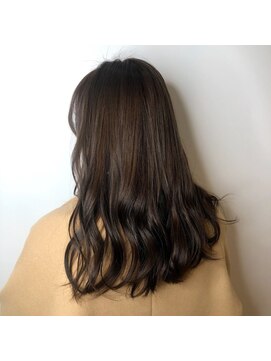 e.m.a プレミアムビューティーサロン 栄駅店(e.m.a PREMIUM BEAUTY SALON) ナチュラルウェーブ