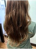 なみ巻きロング ライトベージュ