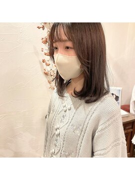 マウロア(MAULOA) “シースルーバング　内巻きボブ　顔まわりレイヤー”中西英美子