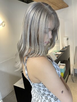 タオ 河原町(Tao) 色気レイヤーカット＆ハイトーンカラー【宮本一真】