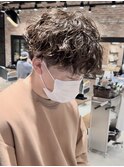 波巻きスパイラルツイストスパイラルパーマツーブロックパーマ