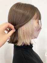 ルートエイチ 市川(Root H) ダブルカラーミルクティーベージュインナーカラーショートボブ