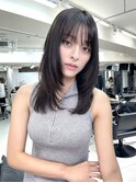 ★くびレイヤー黒髪エモージュ小顔レイヤーロンググレーベージュ