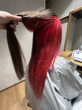 ビスイル 秋葉原店(Vis ill) インナーカラー/レッド/カラーミューズ/透明感/ケアブリーチ