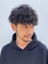 ツイストスパイラルパーマツイストパーマセンターパートウルフ