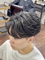 メルシー トータル ブランディング サロン(merci TOTAL BRANDING SALON) メンズフェザーパーマ　センターパート