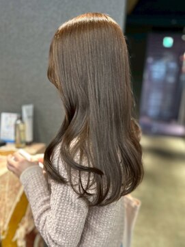 ペレ 原宿(PELE) ダブルカラー/ケアブリーチ/羽エクステ/原宿